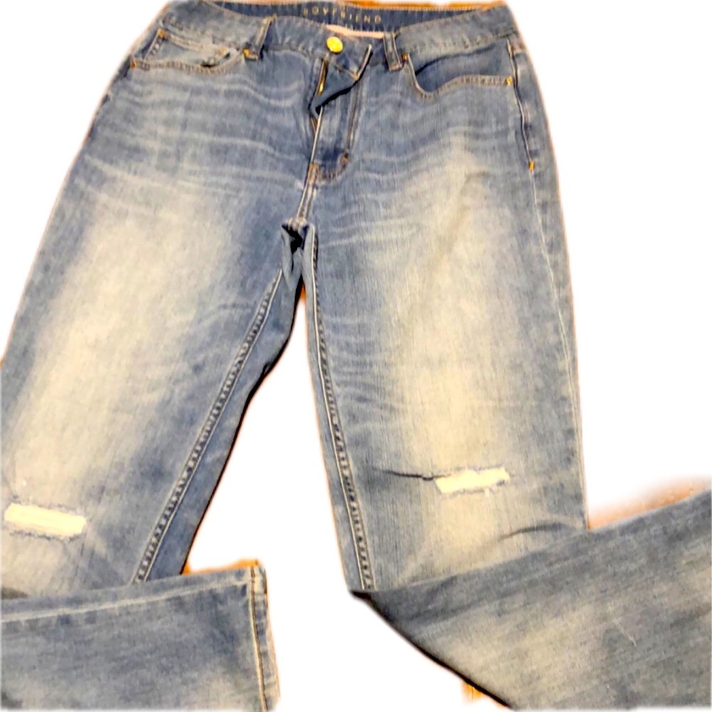 White House Black Market boyfriend jean size 8.